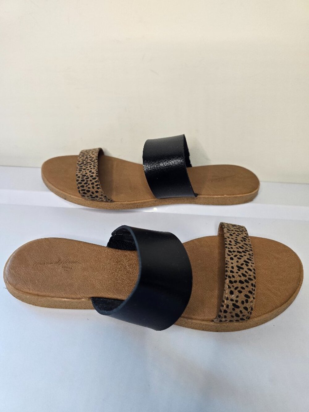 Universal Thread Double Strap Sandel - Leopard Print - Black and Tan - Picture 2 of 5